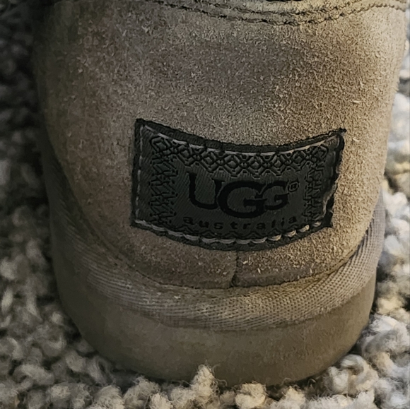 Ugg Boots Gray - Picture 6 of 7